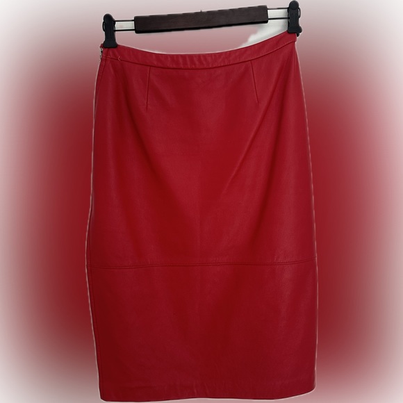 Red Leather Pencil Skirt w/Adjustable Zipper Slit - Size 4 - Picture 7 of 11